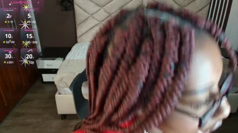 Snapshot of raqueljones_ chatting on 01-12-25, 11:50 Raquel online show from 01-12-25, 11:50