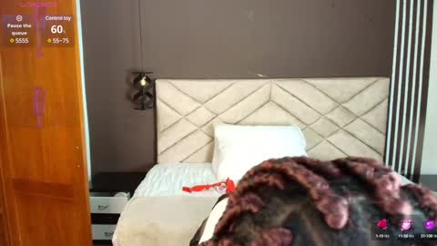 Snapshot of raqueljones_ chatting on 01-13-25, 11:52 Raquel online show from 01-13-25, 11:52