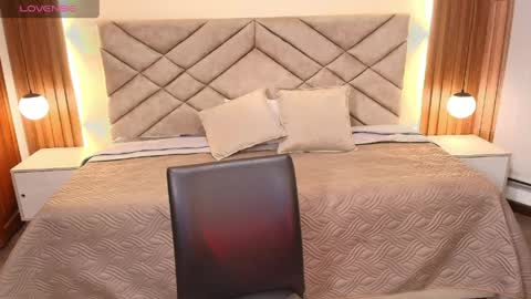Snapshot of raqueljones_ chatting on 04-20-26, 07:48 Raquel online show from 04-20-26, 07:48