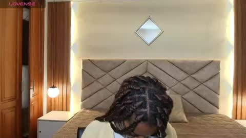 Snapshot of raqueljones_ chatting on 07-15-26, 12:21 Raquel online show from 07-15-26, 12:21