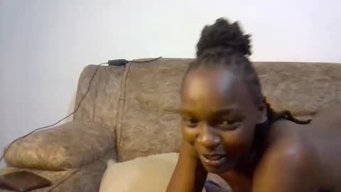 Snapshot of raquellayla chatting on 12-03-25, 08:18 raquellayla online show from 12-03-25, 08:18