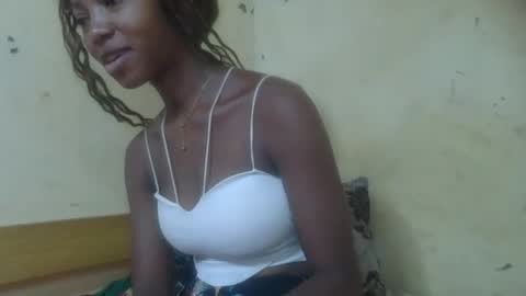 Snapshot of rasoanirinaa chatting on 04-24-26, 10:12 rasoanirinaa online show from 04-24-26, 10:12