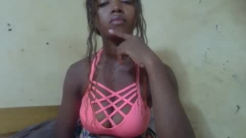 Snapshot of rasoanirinaa chatting on 04-25-26, 10:18 rasoanirinaa online show from 04-25-26, 10:18