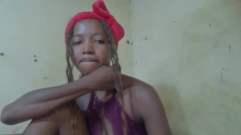 Snapshot of rasoanirinaa chatting on 04-28-26, 05:23 rasoanirinaa online show from 04-28-26, 05:23