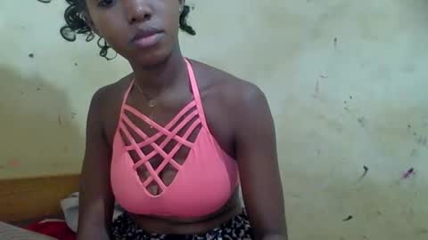 Snapshot of rasoanirinaa chatting on 05-31-26, 06:31 rasoanirinaa online show from 05-31-26, 06:31