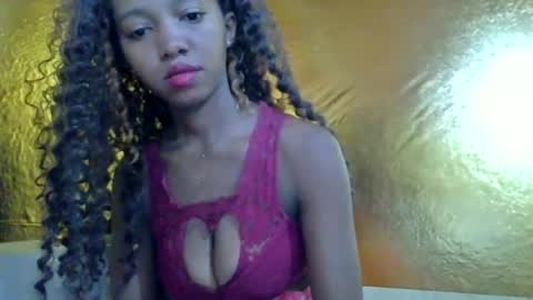 Snapshot of rasoanirinaa chatting on 06-21-26, 05:15 rasoanirinaa online show from 06-21-26, 05:15