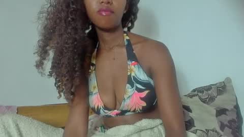 Snapshot of rasoanirinaa chatting on 07-14-26, 04:50 rasoanirinaa online show from 07-14-26, 04:50