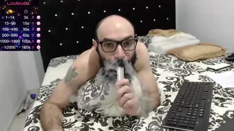 Snapshot of raul27big chatting on 01-26-25, 08:45 RaulWildBoy27 online show from 01-26-25, 08:45