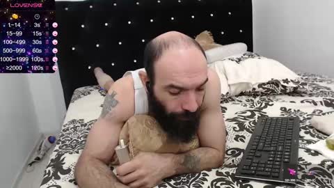 Snapshot of raul27big chatting on 02-19-25, 10:56 RaulWildBoy27 online show from 02-19-25, 10:56