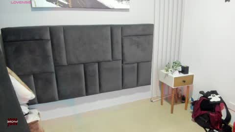 Snapshot of raven_dooll chatting on 05-15-26, 08:38 Raven online show from 05-15-26, 08:38