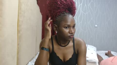 Snapshot of raven_luxe chatting on 04-22-26, 09:27 Raven online show from 04-22-26, 09:27