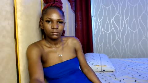 Snapshot of raven_luxe chatting on 06-01-26, 12:18 Raven online show from 06-01-26, 12:18