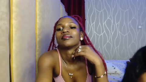 Snapshot of raven_luxe chatting on 06-02-26, 12:23 Raven online show from 06-02-26, 12:23