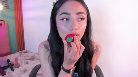 Snapshot of raven_smith_ chatting on 02-17-26, 02:41 raven_smith_ online show from 02-17-26, 02:41