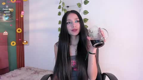 Snapshot of raven_smith_ chatting on 05-15-26, 07:04 raven_smith_ online show from 05-15-26, 07:04