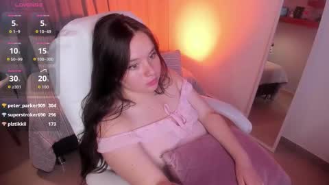 Snapshot of raven_sweeteyes chatting on 02-22-26, 08:57 Raven online show from 02-22-26, 08:57