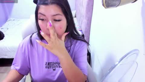 Snapshot of raven_toky0 chatting on 10-23-25, 09:30 Raven online show from 10-23-25, 09:30