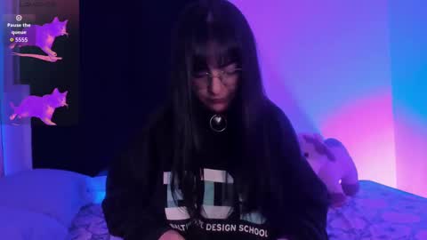 Raven  online show from 11-20-25, 05:18