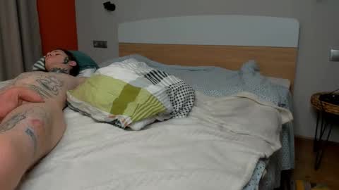 Raveneusbiter online show from 12-15-25, 07:18