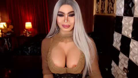 Snapshot of ravenmystiquex chatting on 07-07-26, 12:24 ravenmystiquex online show from 07-07-26, 12:24