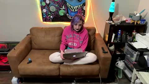 Snapshot of ravenxbeastie chatting on 02-12-25, 09:42 ravenxbeastie online show from 02-12-25, 09:42