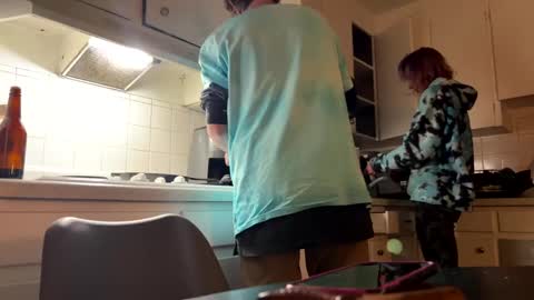 Snapshot of ravenxbeastie chatting on 02-14-25, 04:15 ravenxbeastie online show from 02-14-25, 04:15