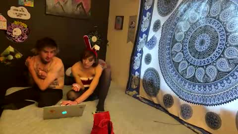 Snapshot of ravenxbeastie chatting on 02-15-26, 01:52 ravenxbeastie online show from 02-15-26, 01:52