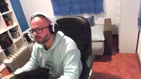 ravingr3d3 online show from 03-08-26, 08:01