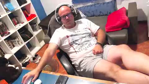 Snapshot of ravingr3d3 chatting on 06-15-26, 10:45 ravingr3d3 online show from 06-15-26, 10:45