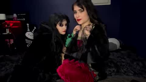 Ravyn and Nyx online show from 10-26-25, 01:33