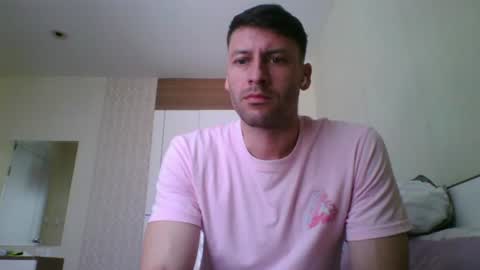 Snapshot of rawdr3 chatting on 06-18-26, 03:40 rawdr3 online show from 06-18-26, 03:40