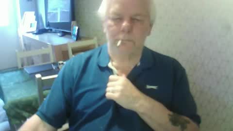 Snapshot of ray47 chatting on 11-16-25, 03:17 ray47 online show from 11-16-25, 03:17