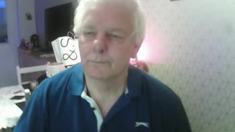 Snapshot of ray47 chatting on 12-01-25, 04:12 ray47 online show from 12-01-25, 04:12