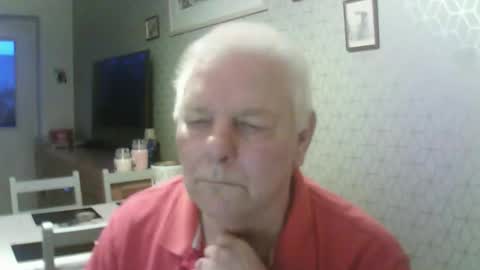 Snapshot of ray47 chatting on 01-11-26, 04:23 ray47 online show from 01-11-26, 04:23