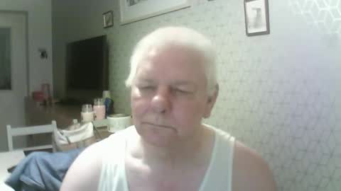 Snapshot of ray47 chatting on 01-13-26, 10:59 ray47 online show from 01-13-26, 10:59