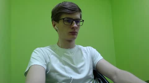 Snapshot of ray_booy chatting on 06-14-26, 11:01 Ray Booy online show from 06-14-26, 11:01