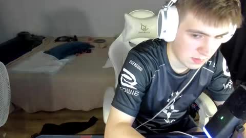 Ray online show from 10-14-25, 08:42