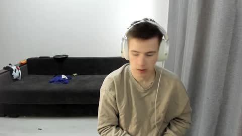 Ray online show from 04-01-26, 05:19