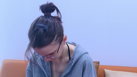 Ray-Ray online show from 12-19-25, 02:51