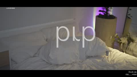 Rayvens online show from 12-28-24, 03:47