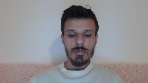 Snapshot of rayann27 chatting on 10-28-25, 04:20 rayan online show from 10-28-25, 04:20