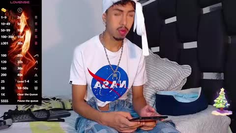 Rayn online show from 01-04-25, 04:33