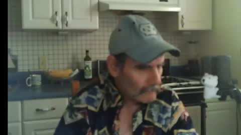 Snapshot of raylene4u2 chatting on 06-15-26, 07:27 Ray online show from 06-15-26, 07:27