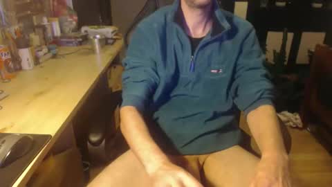 Snapshot of raymann8 chatting on 02-16-26, 01:40 Ray online show from 02-16-26, 01:40