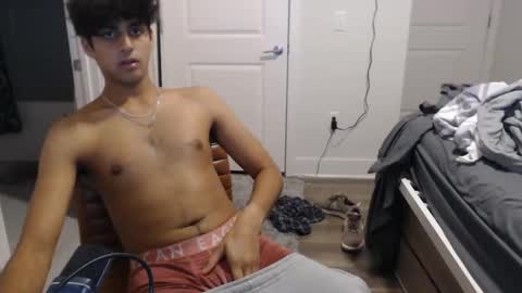 raymondg8596 online show from 11-13-25, 05:28