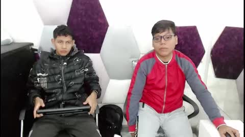 Snapshot of raystewart_ chatting on 10-31-25, 02:01 raystewart online show from 10-31-25, 02:01