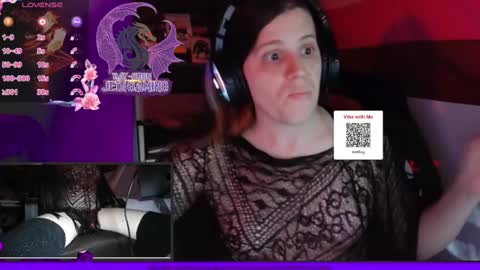 Snapshot of raysuon chatting on 12-20-24, 05:14 Rae-Suon online show from 12-20-24, 05:14