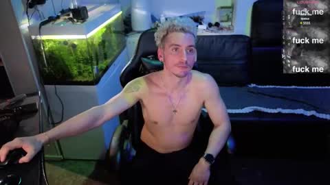 Rayzel online show from 02-10-26, 06:45