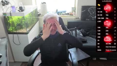 Rayzel online show from 04-05-26, 10:56