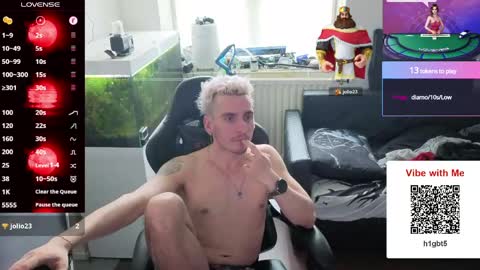 Snapshot of rayzel31 chatting on 05-17-26, 12:12 Rayzel online show from 05-17-26, 12:12